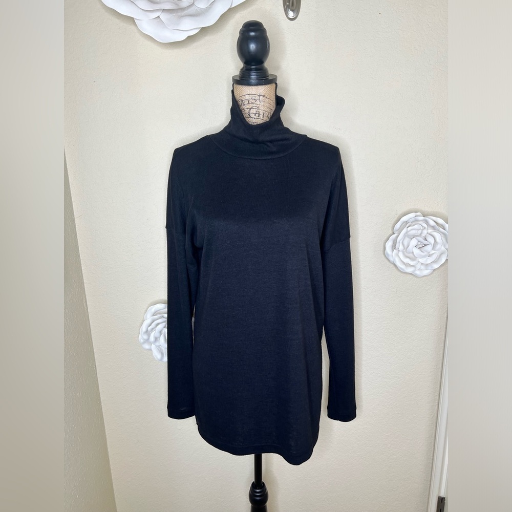 NTM: J. Crew Vintage Fleece Solid Black Turtleneck Sweater Size Medium